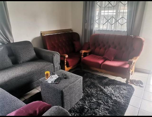 12 BEDROOM CLUSTER FOR SALE IN CLAIRWOOD